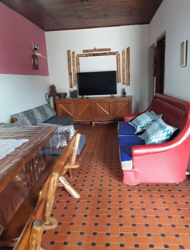 Simple house near Praia Sonho - Itanhaém (family/small groups)