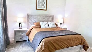 4 bedrooms, desk, iron/ironing board, free WiFi