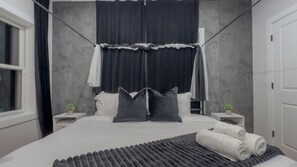 Iron/ironing board, Internet, bed sheets