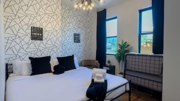 Iron/ironing board, internet, bed sheets