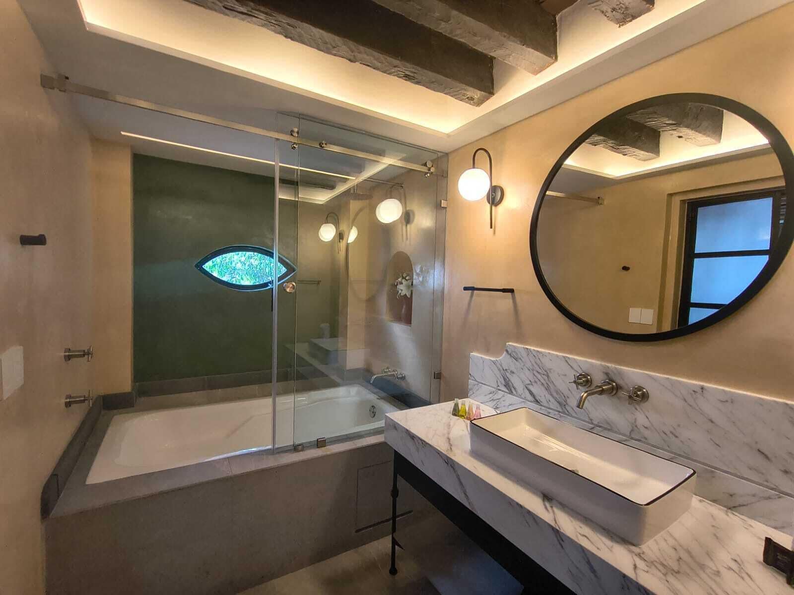 Habitación exclusiva doble, vistas al patio | Sábanas de algodón egipcio y ropa de cama de alta calidad