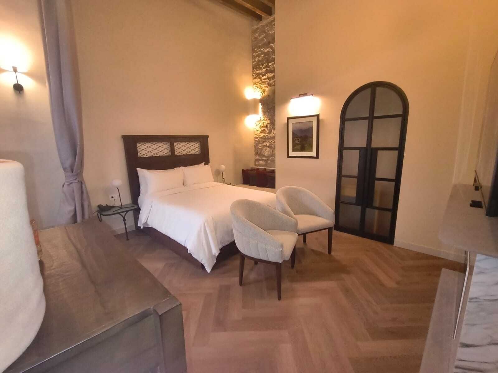 In-room safe, blackout drapes, soundproofing, iron/ironing board