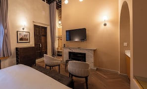 In-room safe, blackout drapes, soundproofing, iron/ironing board - Hotel Boutique Anora (Puebla)