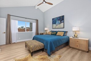 Internet, bed sheets - Stylish Two Bedroom House in Peaceful Neighborhood (Carlsbad)