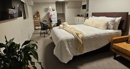 Guest Suite,Sleeps 4
