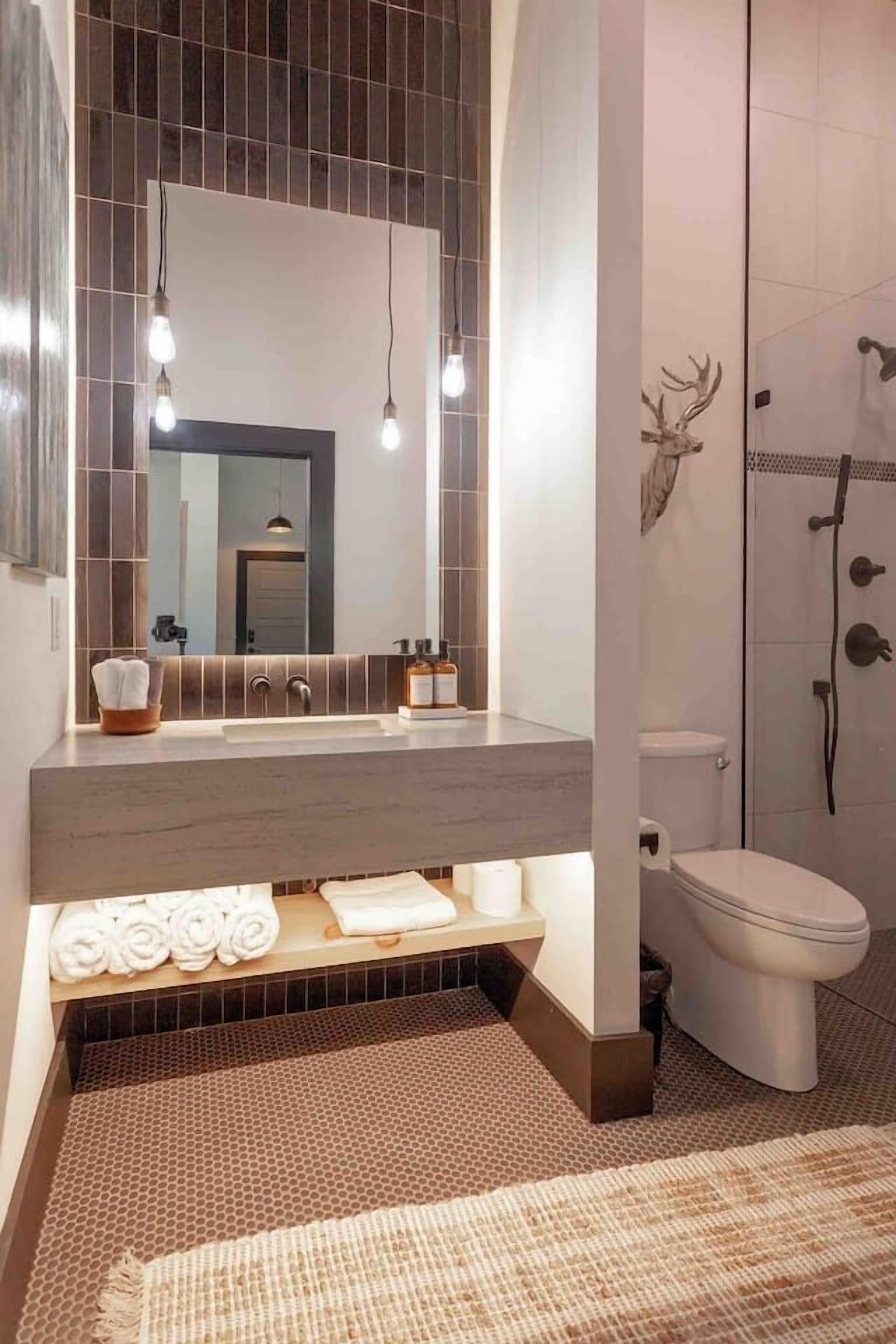Douche, séchoir à cheveux