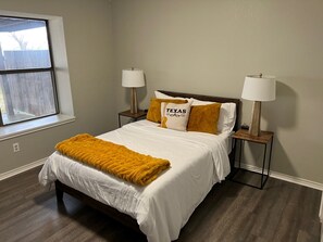 Strygejern/strygebræt, Wi-Fi, sengetøj