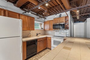 Microwave, stovetop, dishwasher