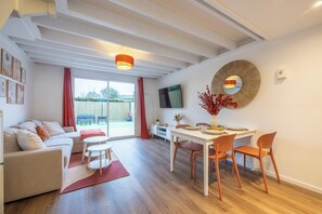 Interior - La Maison Proustienne - Welkeys (Cabourg)