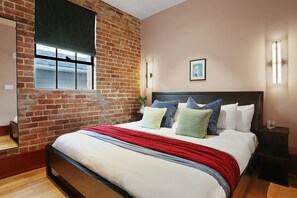 Luxury Apartment, 4 Bedrooms, Air conditioning | Blackout drapes, iron/ironing board, free WiFi - The Gisele - 4BR 3BA for 8 with Pool (New Orleans)