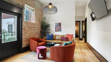 Luxury Apartment, 4 Bedrooms, Kitchen | Interior