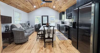 Chattahoochee Bungalow downtown Helen, Georgia