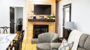 TV connectée, cheminée