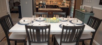 Hot Tub Retreat in Huber Heights – Near Rose Music