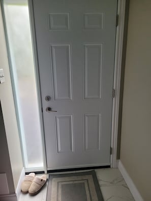 Interior - Cozy Condo Townhome (Kitchener)