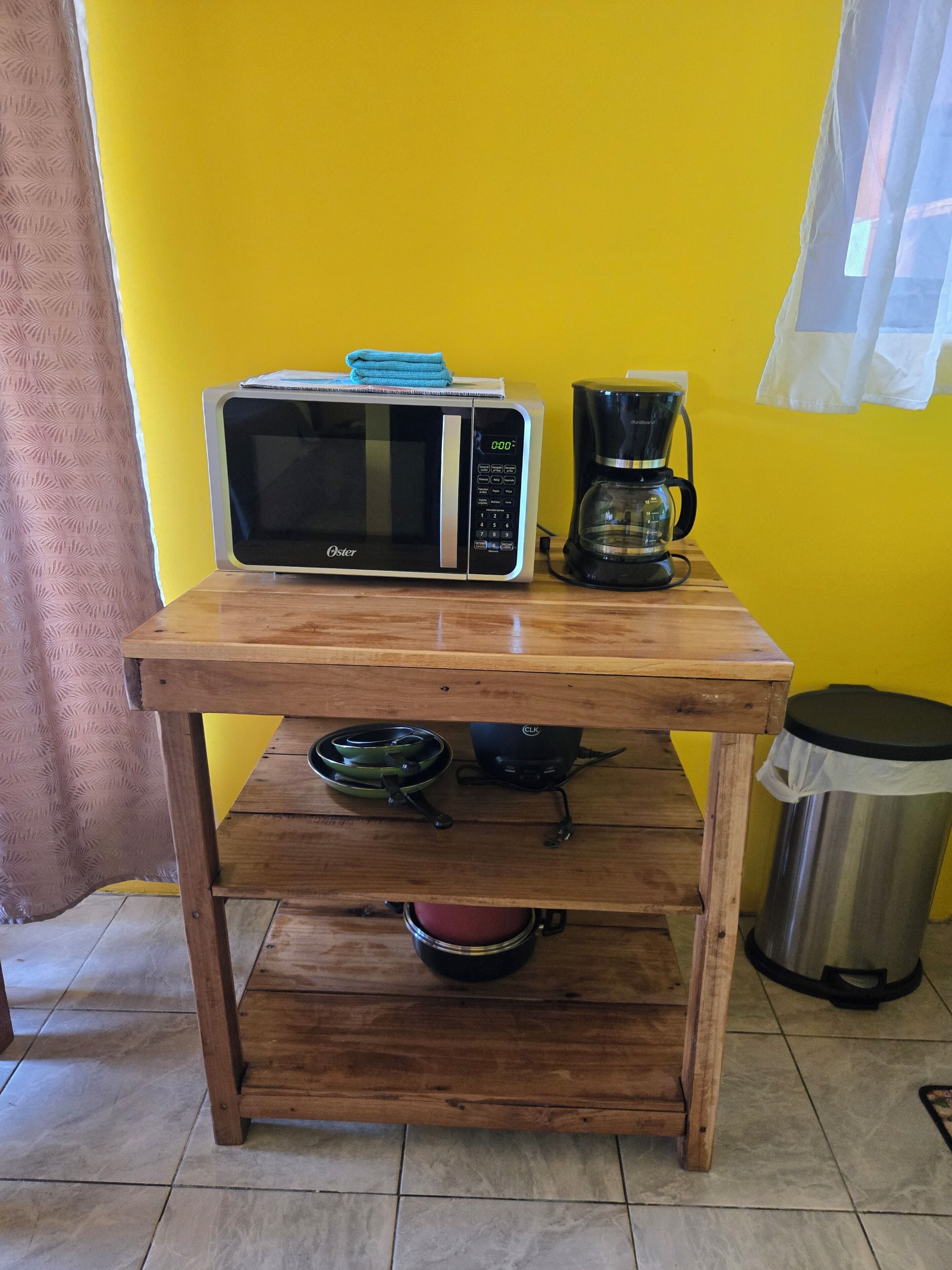 Deluxe Double or Twin Room, Multiple Beds, Patio, Garden View | Private kitchen