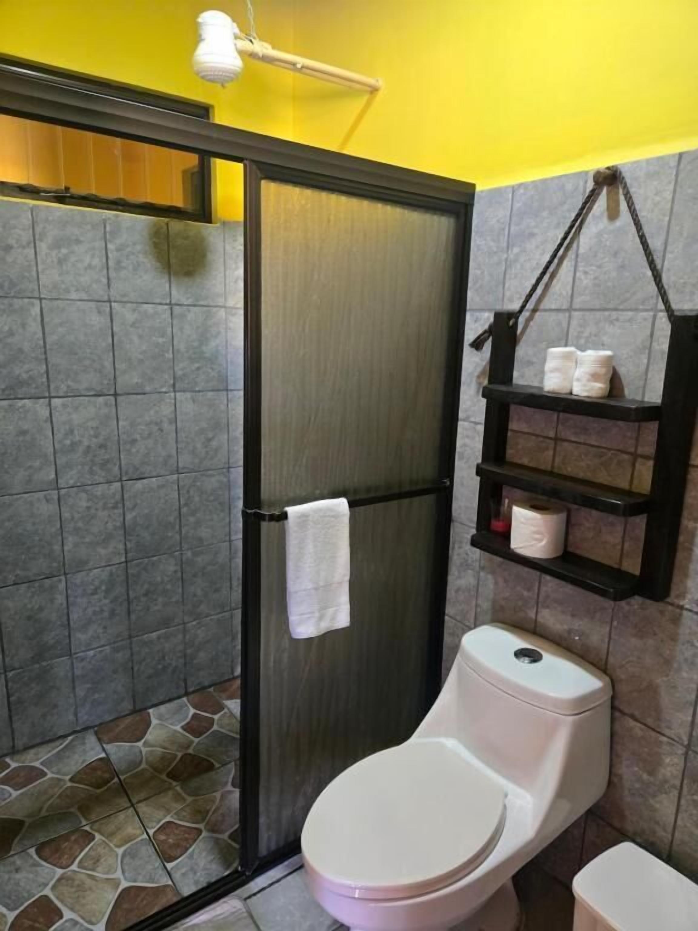 Basic Cabin, Patio, Garden View | Bathroom