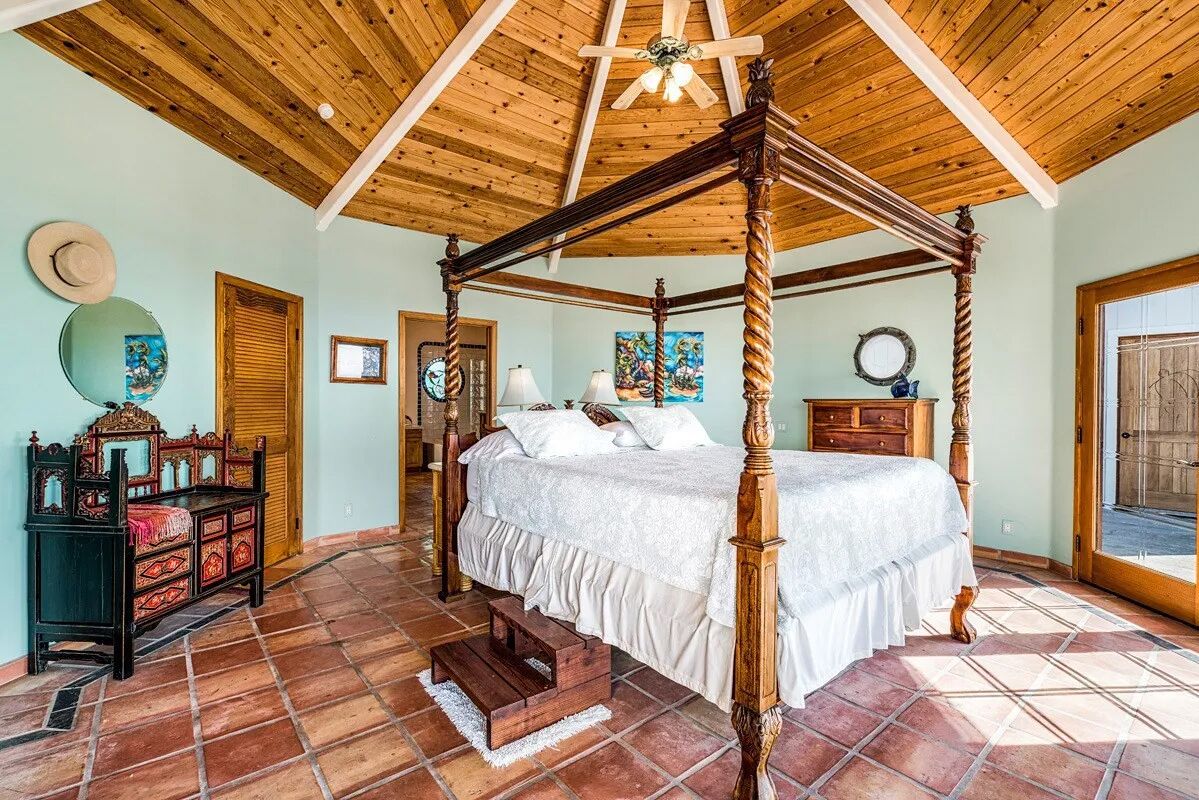 5 chambres, bureau, Wi-Fi, draps fournis