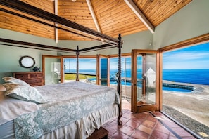 Spa - Kona Oceanview Villa - Luxury Group House with Pool, Hot Tub, and Coastline View (Captain Cook)