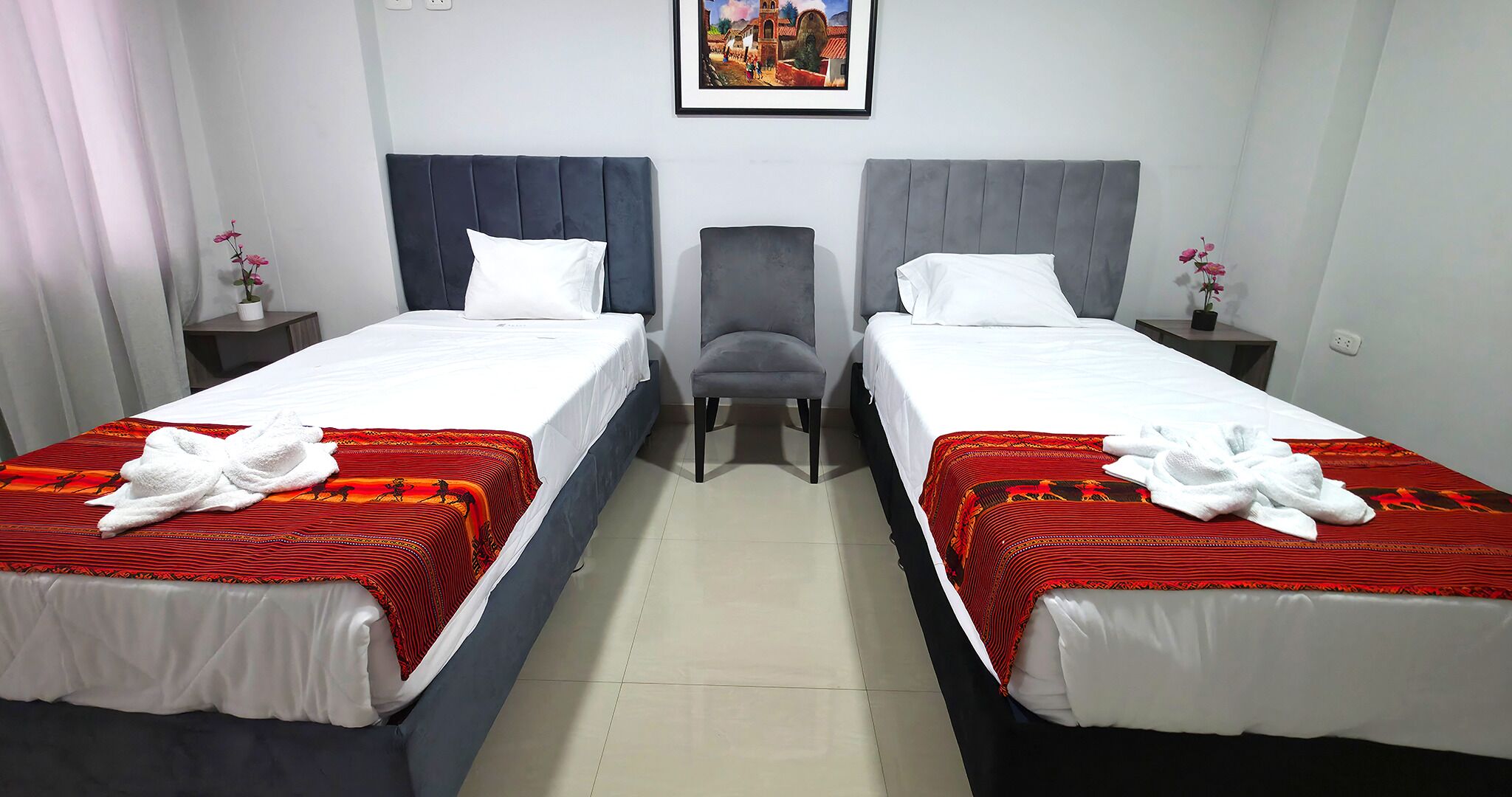 Deluxe-Zweibettzimmer | Schreibtisch, laptopgeeigneter Arbeitsplatz, kostenloses WLAN