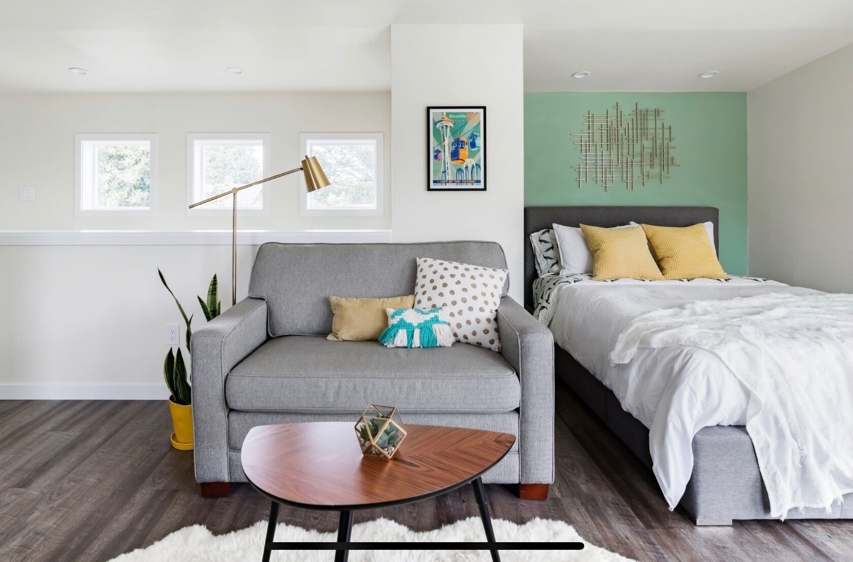 1 dormitorio, tabla de planchar con plancha, wifi y ropa de cama