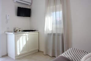 Interior - Prickly Pear Suite (Monopoli)