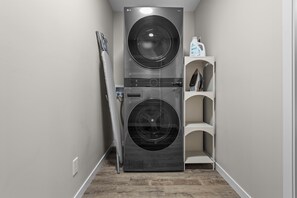 Interior - Guest Suite in the SE| Near South Health Campus/Seton YMCA , Shopping &Amenities (Calgary)