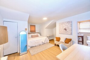 3 bedrooms, iron/ironing board, WiFi