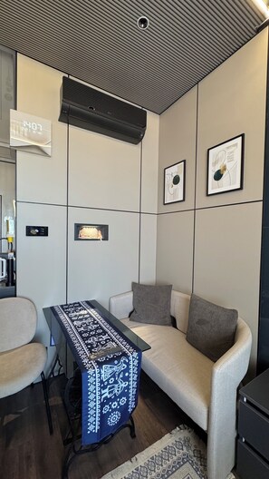 Smart TV - Premium Smart Studio with RiverView (T'bilisi)