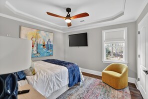 5 chambres, fer et planche à repasser, Wi-Fi, draps fournis
