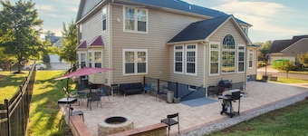 Spacious 5BR Retreat Near DC with Private Gym - Perfect for Group Getaway
