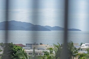 Chambre Deluxe, 1 très grand lit | Vue de la chambre