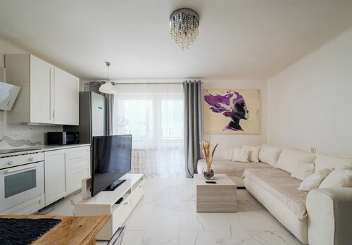 Nowy Dwór Mazowiecki Homely Apartment