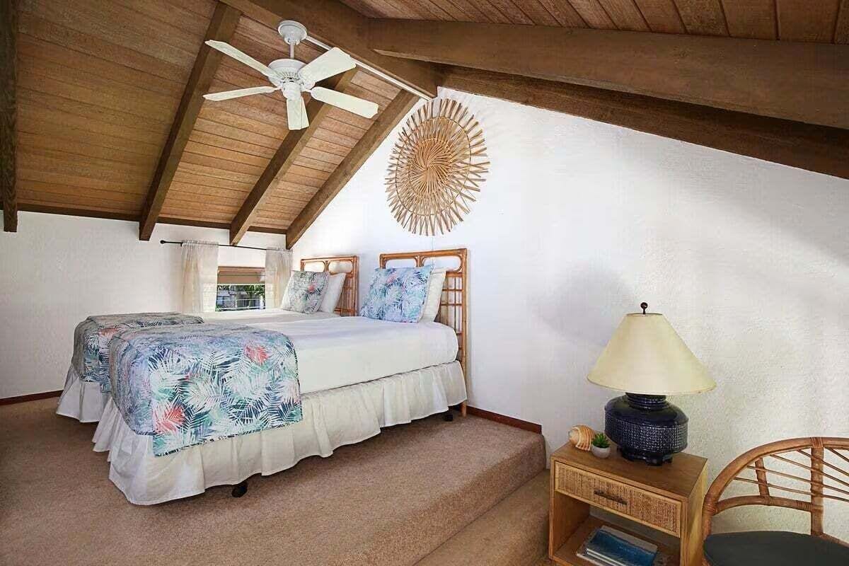 2 bedrooms, desk, iron/ironing board, travel crib