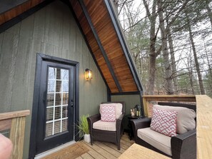 Terrace/patio - 1-bedroom cabin in Sparta perfect for a relaxing getaway (Sparta)
