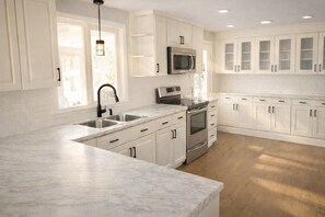 Microwave, oven, stovetop, dishwasher