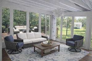 TV - FIFA 2026: Beautiful 5 Bedroom Home-5 miles from Boston Gillette Stadium (Wrentham)