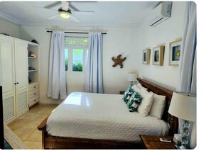 2 bedrooms, iron/ironing board, Internet, bed sheets - Oceanfront 2-bedroom 1st floor condo in serene Cabarete with AC & pool (Cabarete)