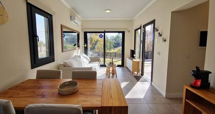 Casita 2 blocks from Golf, and 4 blocks from downtown, pets allowed.