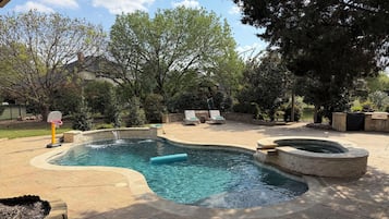 Piscine extérieure