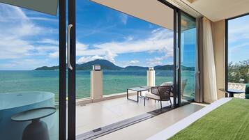 Luxury Double Room | Free minibar, desk, blackout drapes, free WiFi