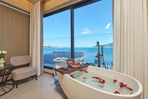 Superior Double Room | View from room - Santa Monica Seaview Vacation Home (Shenzhen)