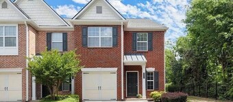 Spacious & Modern 3BR Townhouse