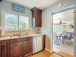 Fridge, microwave, oven, stovetop - Heated Saltwater Pool, 3 Bed, 2 Bath Joyful Waterside (Cape Coral)