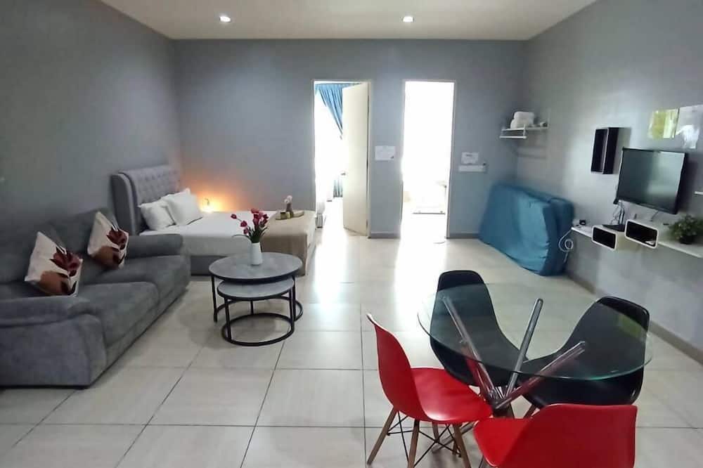 Octagon Premium Ipoh Town Homestay