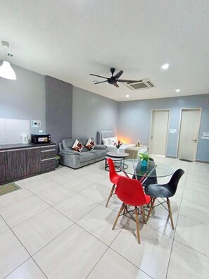 Appartement, vue ville | Coin séjour