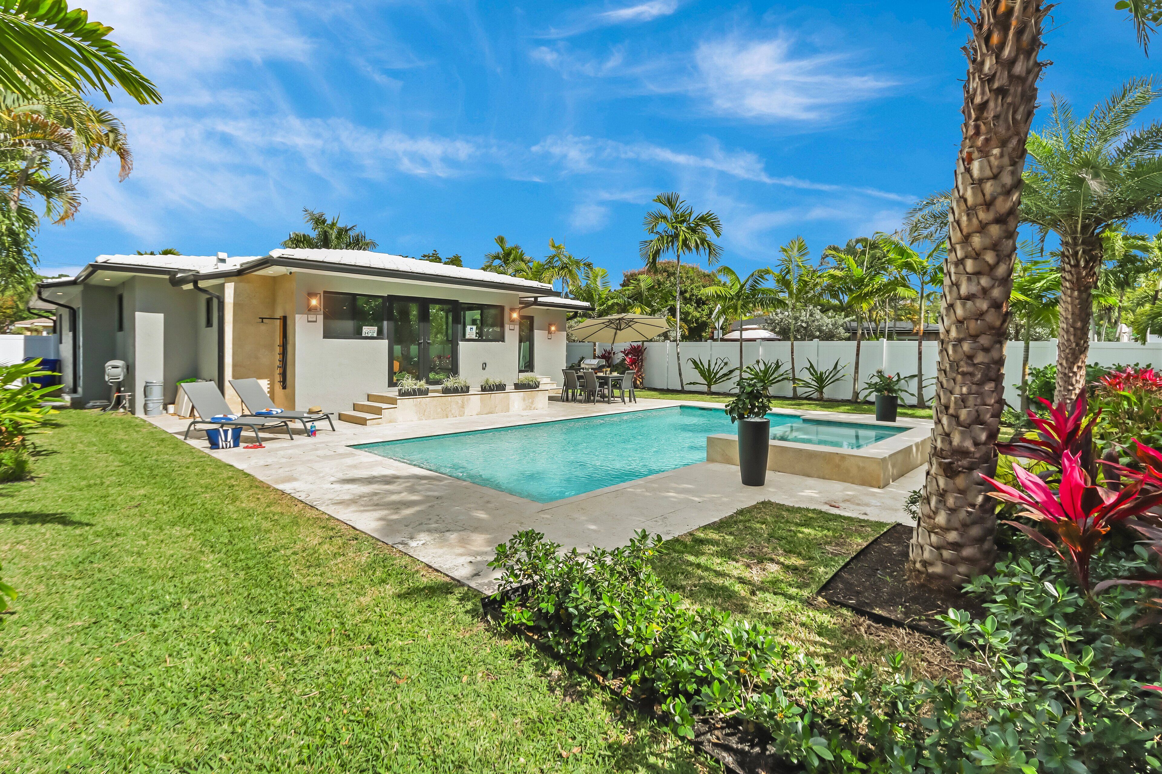 Een verwarmd zwembad