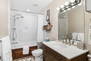 Shower, hair dryer, towels, soap - Updated 3BR/2BA Ski & Hiking townhome near Heavenly! (Stateline)
