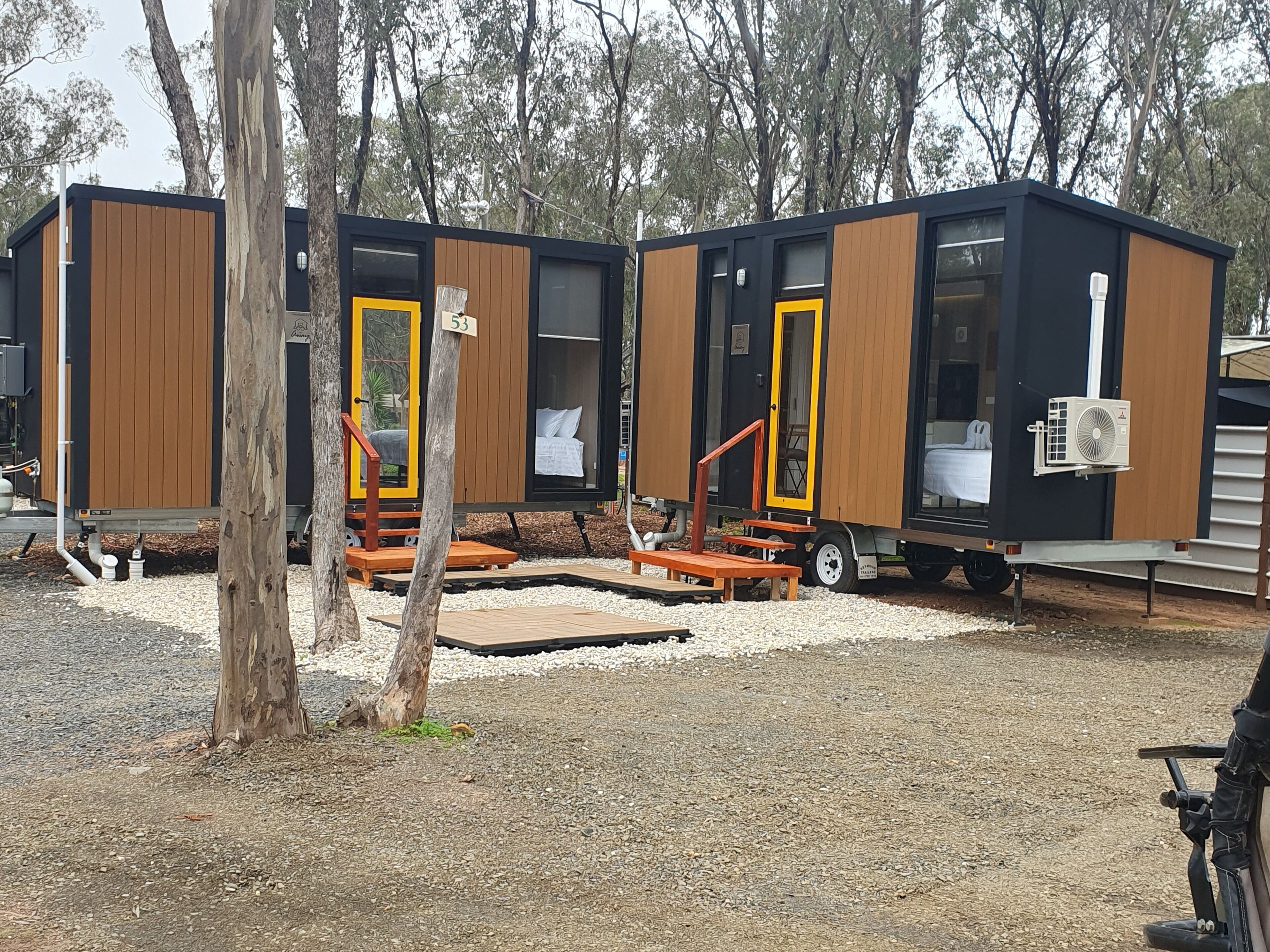 Double Tiny House Villa @ Laanecoorie Lakeside