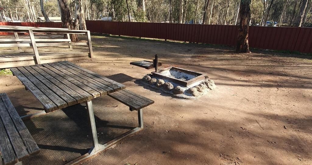 4 Bedroom Laanecoorie Lodge @ Laanecoorie Lakeside | Terrace/patio